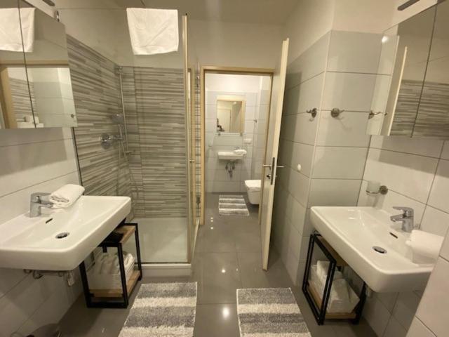 New Central Apartments Westbahnhof Vienne Extérieur photo